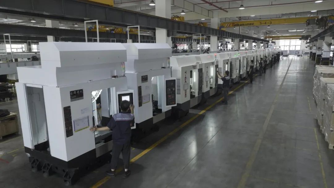“稳定”压倒一切:台群T-500B,国产CNC钻攻之中的“3C加工之星” “稳定”压倒一切:台群T-500B,国产CNC钻攻之中的“3C加工之星”